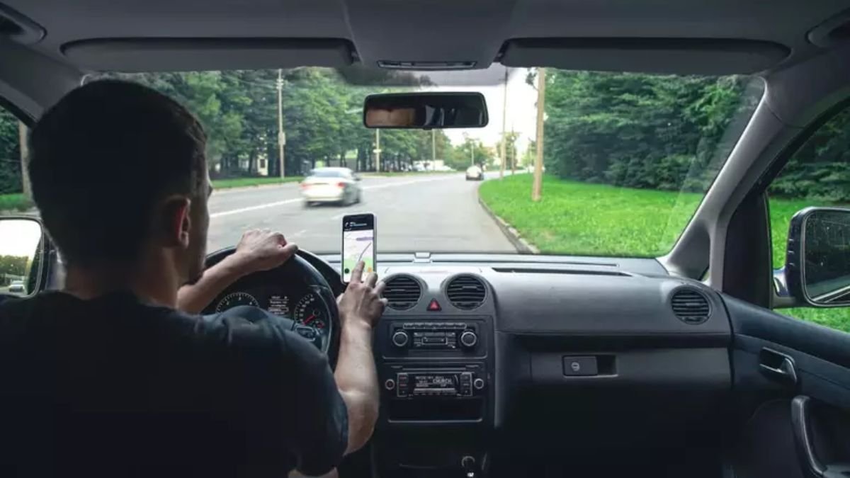 Entenda Como Funciona O Uber Táxi Em Joinville (Foto: Freepik)