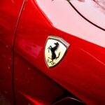 Primeira Ferrari elétrica é vista na Itália e deve ser